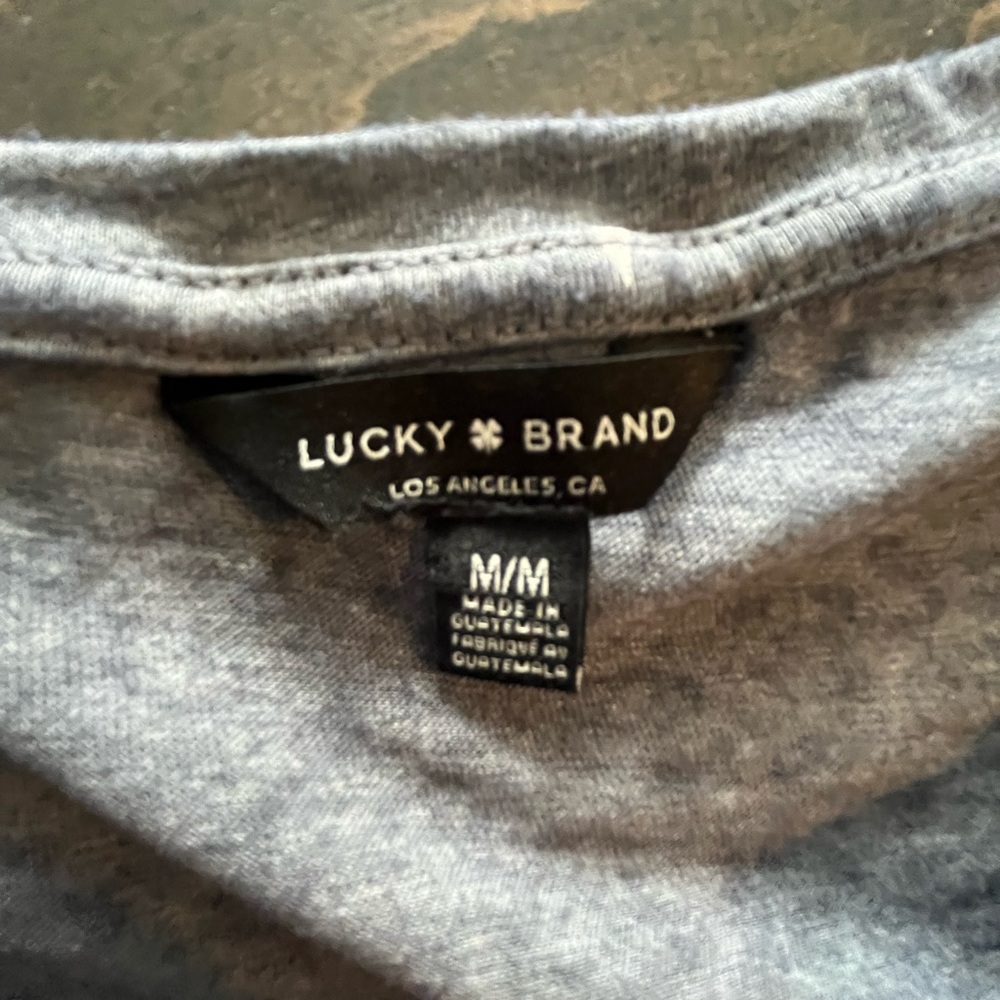 Lucky Brand Short Sleeve T-Shirt Size Medium - Picture 2 of 5